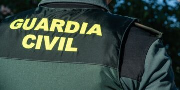 Detenido en Monserrat tras apuñalar de gravedad a su hermano y atrincherarse con varias armas blancas