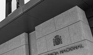La imputación del portavoz de la Embajada en Washington acorrala a la representación española en EE. UU.