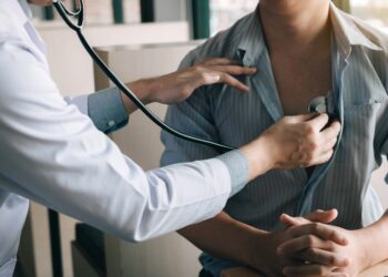 Profesionales de Vithas recuerdan que el autocuidado es esencial para prevenir complicaciones y pedir ayuda a tiempo 22 Profesionales de Vithas recuerdan que el autocuidado es esencial para prevenir complicaciones y pedir ayuda a tiempo