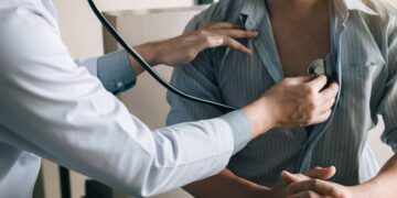 Profesionales de Vithas recuerdan que el autocuidado es esencial para prevenir complicaciones y pedir ayuda a tiempo