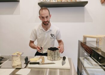 Mr. Muu, la nueva tienda de quesos italianos artesanales que conquista el corazón de Valencia 14 mr muu quesos italianos valencia 20260723 110538 8 1 scaled 1