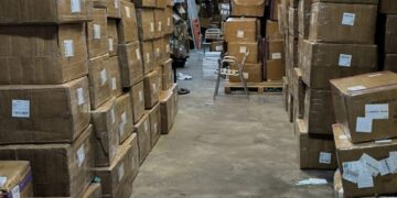 Desmantelado en Paterna un almacén con miles de productos falsificados listos para su distribución