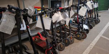La Policía Local de Paterna refuerza el control de los patinetes eléctricos para garantizar una movilidad más segura en la ciudad