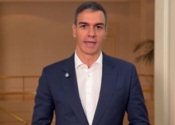 Una noche de "lujo" a 36 grados: La asfixia térmica y fiscal condena al desamparo a las rentas más bajas 15 Una noche de "lujo" a 36 grados: La asfixia térmica y fiscal condena al desamparo a las rentas más bajas