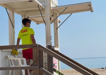 Sueca despliega su dispositivo completo de seguridad, socorrismo y baño adaptado en sus playas
