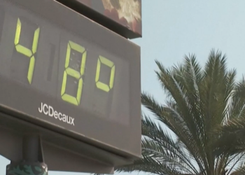 Jornada histórica de calor extremo en la Comunitat Valenciana: el mercurio pulveriza récords y roza los 45,5 ºC
