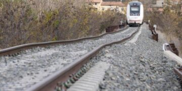Transportes plantea un cuello de botella en la línea Sagunto Teruel