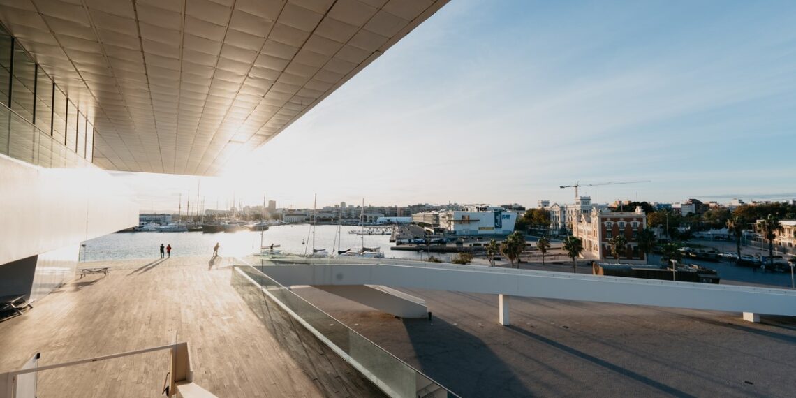 Los mejores planes para disfrutar del puente de agosto en Valencia: fiestas, música, playa y escapadas 1 0721 Marina de Valencia. Foto Visit Valencia ©AFTER