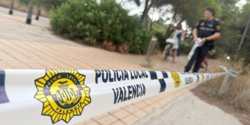 La Policía Local de Valéncia blinda La Devesa de El Saler y sus playas ante el riesgo extremo de incendios