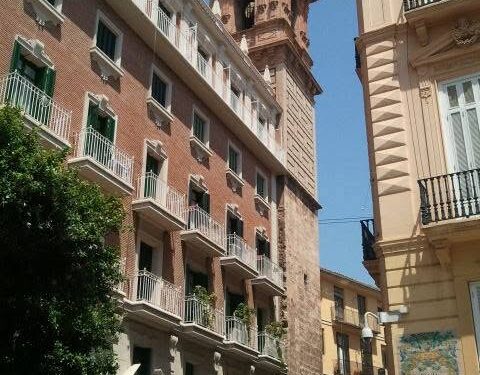 El Ayuntamiento de Valencia admite que desconoce el estado de la torre de San Bartolomé tras décadas sin inspecciones
