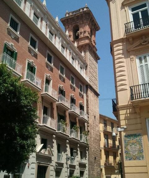 El Ayuntamiento de Valencia admite que desconoce el estado de la torre de San Bartolomé tras décadas sin inspecciones 1 El Ayuntamiento de Valencia admite que desconoce el estado de la torre de San Bartolomé tras décadas sin inspecciones