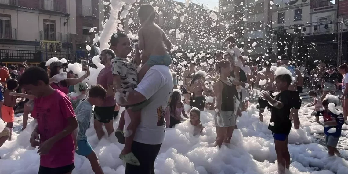 Nules arranca sus fiestas de Sant Bartomeu: las peñas llenan las calles con la tradicional Cridà 1 6f45ef01 c30a 4130 bbe2 aeec6eb29958 alta libre aspect ratio default 0 x960y480