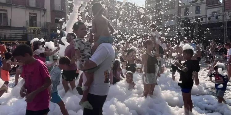 Nules arranca sus fiestas de Sant Bartomeu: las peñas llenan las calles con la tradicional Cridà 1 6f45ef01 c30a 4130 bbe2 aeec6eb29958 alta libre aspect ratio default 0 x960y480