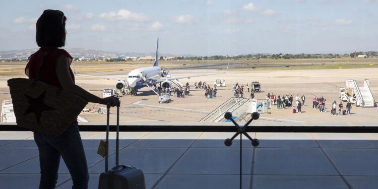 Valencia bate récord de conectividad aérea este verano con 110 rutas y casi 4,7 millones de plazas