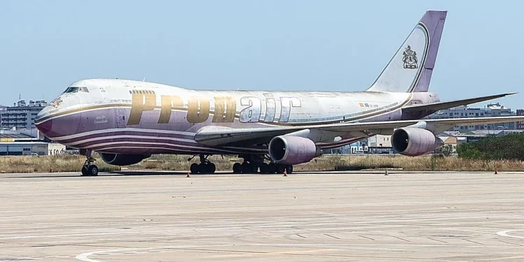 Aena subastará el Boeing 747 abandonado en el aeropuerto de Valencia desde 2008 1 Aena subastará el Boeing 747 abandonado en el aeropuerto de Valencia desde 2008