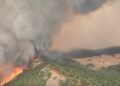 La UME entra en San Juan de la Peña para evacuar sus joyas históricas ante la amenaza del incendio de Riglos