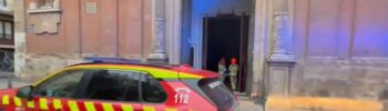 Un rayo obliga a desalojar la iglesia de San Tomás y San Felipe Neri en Valencia tras provocar una densa humareda