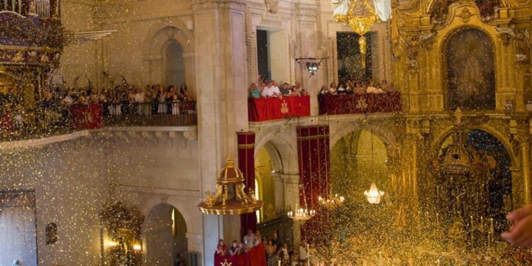 El Misteri d'Elig: el milagro medieval que transforma a Elig cada mes de agosto 1 El Misteri d'Elig: el milagro medieval que transforma a Elig cada mes de agosto