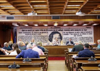 El Ministro Albares también planta a la Comisión de Asuntos Exteriores del Senado y el PP anuncia acciones judiciales