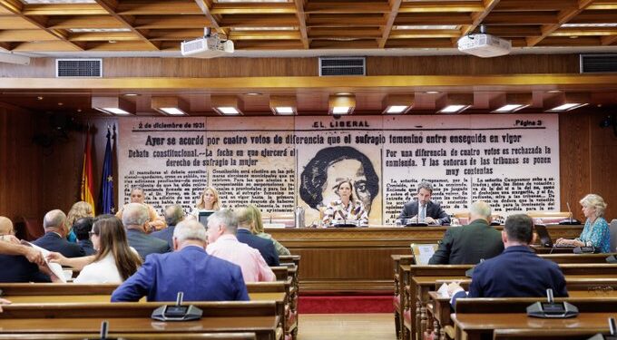 El Ministro Albares también planta a la Comisión de Asuntos Exteriores del Senado y el PP anuncia acciones judiciales 1 El Ministro Albares también planta a la Comisión de Asuntos Exteriores del Senado y el PP anuncia acciones judiciales