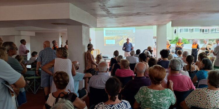 Valencia refuerza la prevención de incendios con una multitudinaria jornada informativa sobre la Devesa-Albufera 1 Valencia refuerza la prevención de incendios con una multitudinaria jornada informativa sobre la Devesa-Albufera