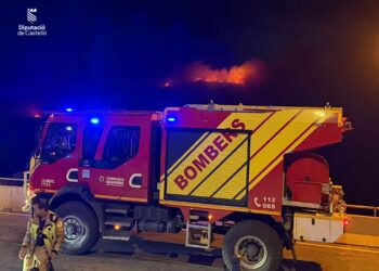 Alerta en Castellón: los bomberos se enfrentan a una compleja situación de simultaneidad con cuatro incendios forestales activos 16 Alerta en Castellón: los bomberos se enfrentan a una compleja situación de simultaneidad con cuatro incendios forestales activos