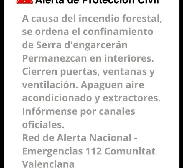 La Generalitat activa el sistema Es-Alert para avisar a la población sobre el incendio forestal de Sierra Engarcerán