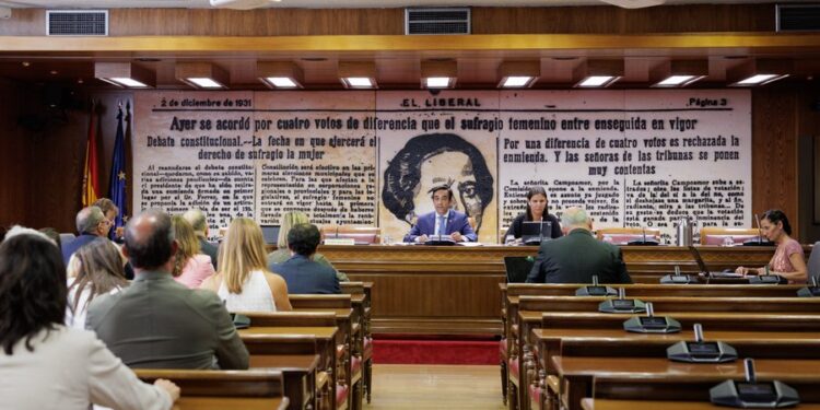 El Gobierno atrincherado: tercer plantón al Senado por la crisis de Ceuta mientras el país pide respuestas 1 El Gobierno atrincherado: tercer plantón al Senado por la crisis de Ceuta mientras el país pide respuestas