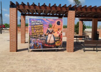 Crece el malestar en El Saler por la respuesta policial: «Tardan horas ante urgencias, pero 10 minutos en retirar una pancarta» 14 Crece el malestar en El Saler por la respuesta policial: «Tardan horas ante urgencias, pero 10 minutos en retirar una pancarta»