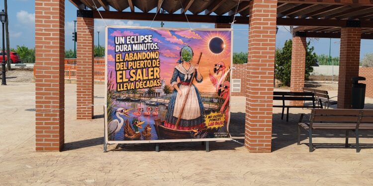 Crece el malestar en El Saler por la respuesta policial: «Tardan horas ante urgencias, pero 10 minutos en retirar una pancarta» 1 Crece el malestar en El Saler por la respuesta policial: «Tardan horas ante urgencias, pero 10 minutos en retirar una pancarta»