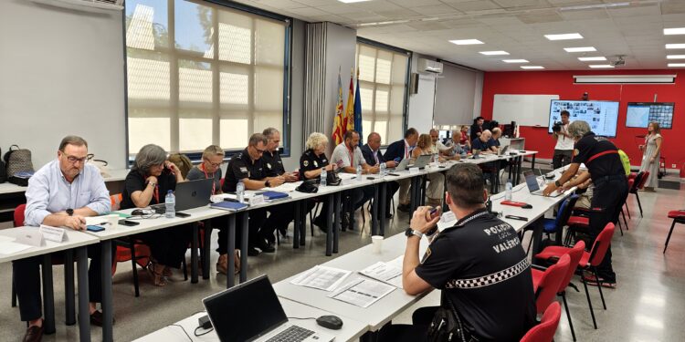 Gran seguimiento del dispositivo de seguridad en Valencia ante la llegada del eclipse solar 1 Gran seguimiento del dispositivo de seguridad en Valencia ante la llegada del eclipse solar