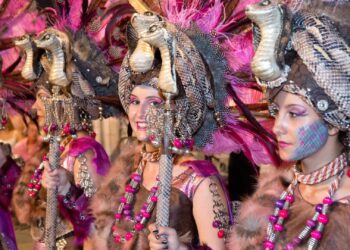 Las fiestas de Moros y Cristianos de Almoradí y Albatera son declaradas de Interés Turístico Provincial