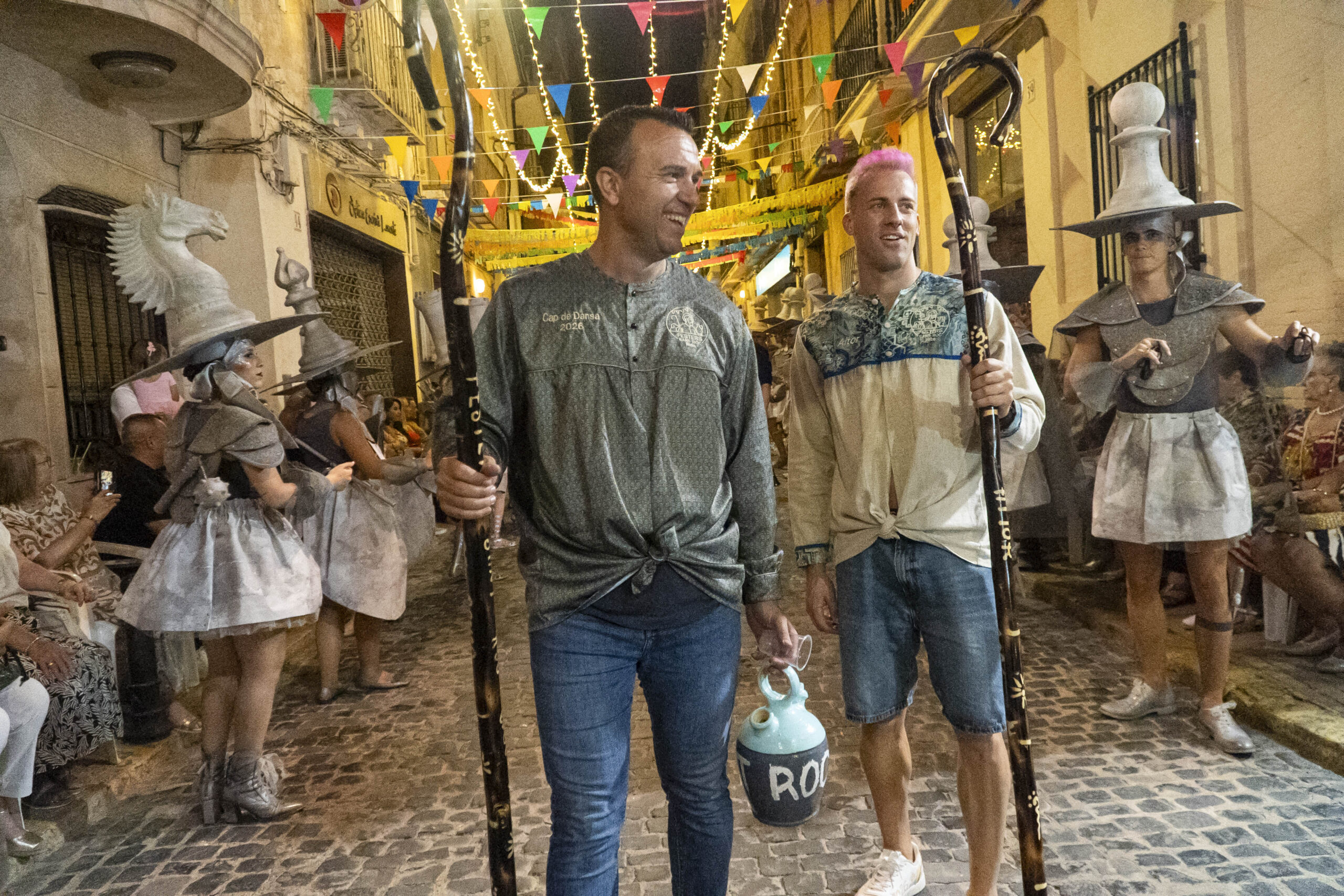 Vicent Mompó abandera las Danses de Guadassuar como 'Cap de Dansa' y reivindica la protección del patrimonio vivo valenciano 2 HQ7rXAUW4AA7G8e scaled