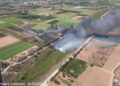 Los bomberos combaten varios focos de vegetación en Valencia mientras extinguen los incendios de Sueca y Fontanars dels Alforins