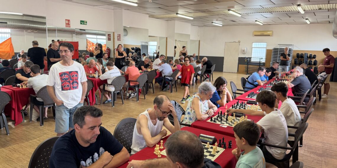 Paterna reúne a los maestros del tablero en su tradicional Torneo de Ajedrez de partidas rápidas