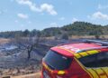 Controlado un incendio de vegetación en La Vall d'Uxó tras frenar su avance hacia la masa forestal