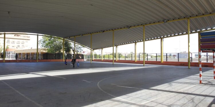 Valencia invierte más de 775.000 euros en renovar instalaciones deportivas de La Torre y Castellar-L’Oliveral 1 IDE CASTELLAR 02 scaled 1