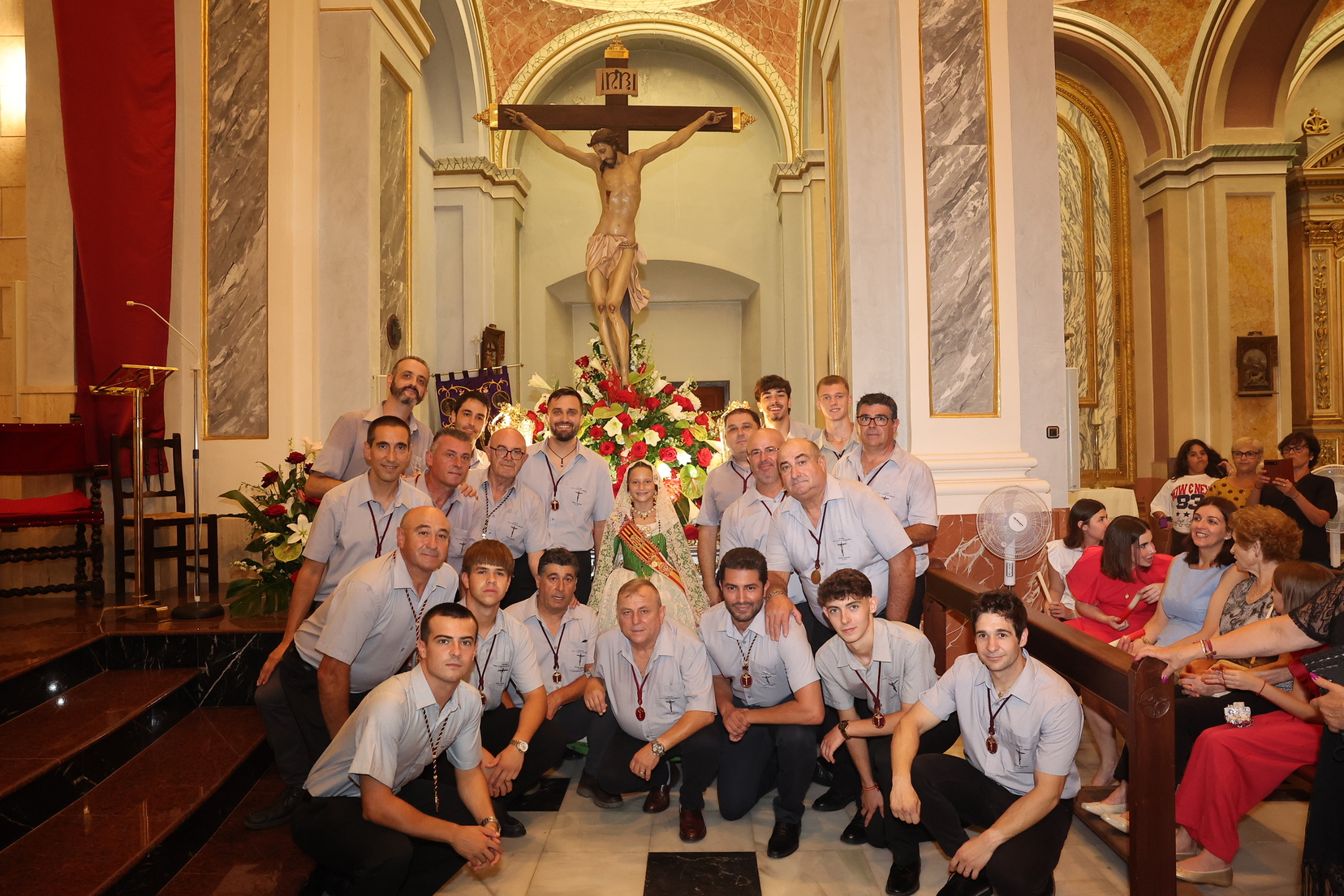 Siete Aguas se vuelca con Marta Mercader Roig en la solemne procesión del Santísimo Cristo de los Afligidos 5 IMG 6450