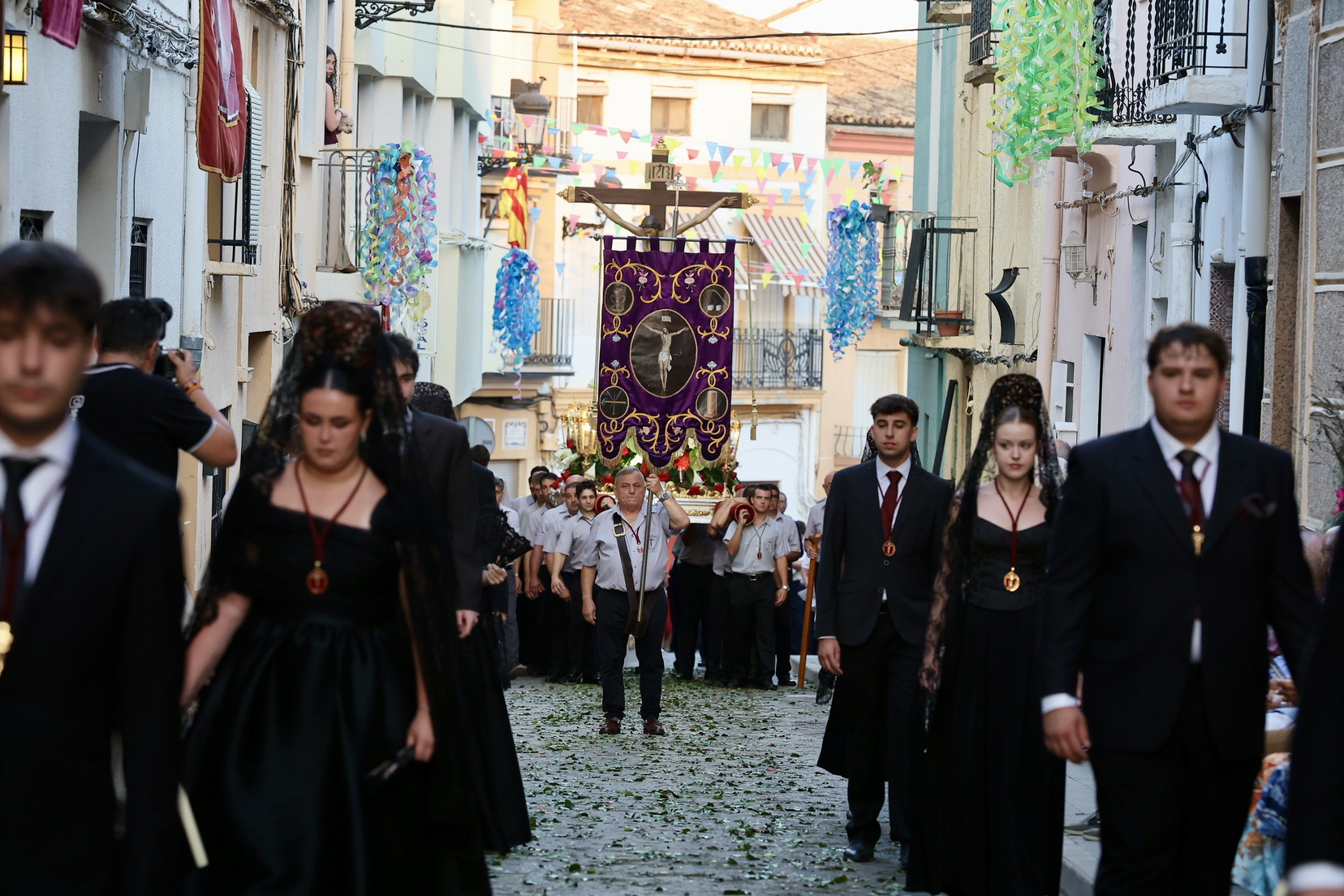 Siete Aguas se vuelca con Marta Mercader Roig en la solemne procesión del Santísimo Cristo de los Afligidos 6 IMG 6452