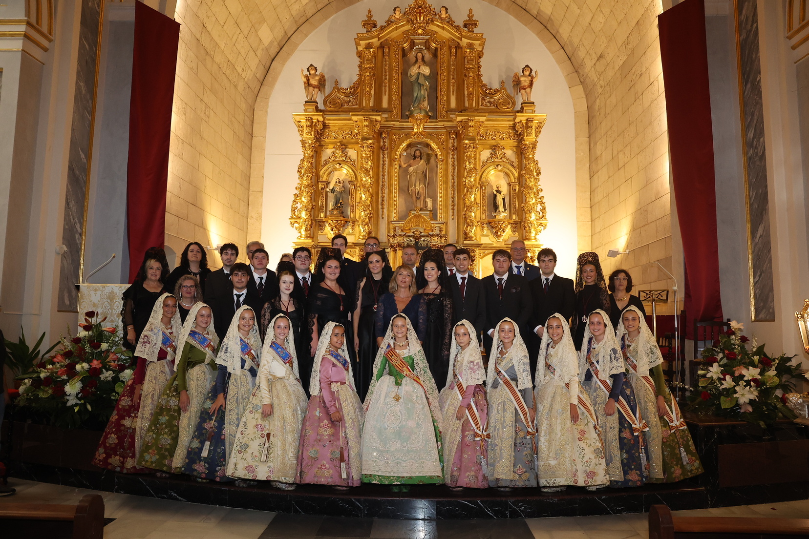 Siete Aguas se vuelca con Marta Mercader Roig en la solemne procesión del Santísimo Cristo de los Afligidos 3 IMG 6474