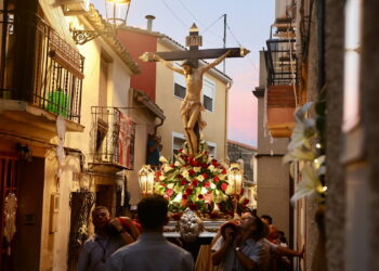 Siete Aguas se vuelca con Marta Mercader Roig en la solemne procesión del Santísimo Cristo de los Afligidos 22 Siete Aguas se vuelca con Marta Mercader Roig en la solemne procesión del Santísimo Cristo de los Afligidos