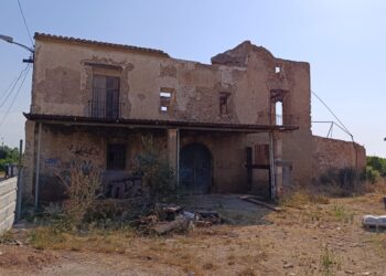 La alquería de Burgos el Síndic d'Agravis certifica la negligencia y el falso cumplimiento del gobierno de María José Catalá