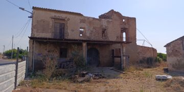 La alquería de Burgos el Síndic d'Agravis certifica la negligencia y el falso cumplimiento del gobierno de María José Catalá