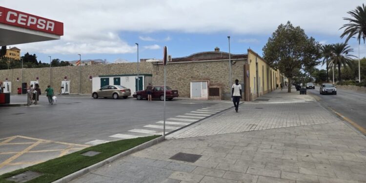 Agredido un Guardia Civil fuera de servicio en el Muelle Cañonero Dato tras identificarse ante un grupo de asaltantes 1 Agredido un guardia civil fuera de servicio en el Muelle Cañonero Dato tras identificarse ante un grupo de asaltantes