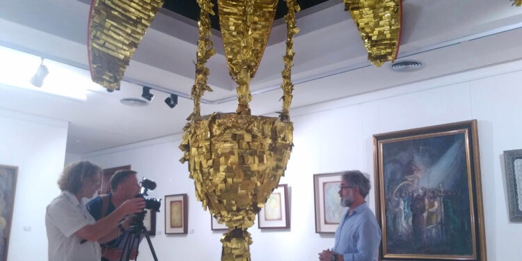 El Patronato Costa Blanca difunde la riqueza cultural y festiva de la provincia en la televisión pública checa