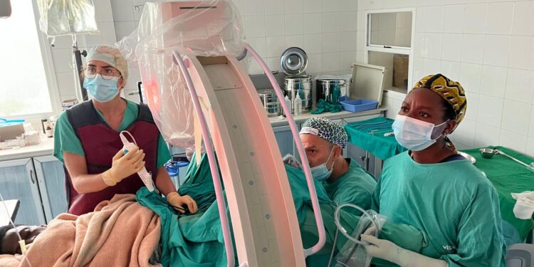 Vithas y Surg for All llevan atención urológica especializada a decenas de pacientes sin recursos en África 1 Vithas y Surg for All llevan atención urológica especializada a decenas de pacientes sin recursos en África