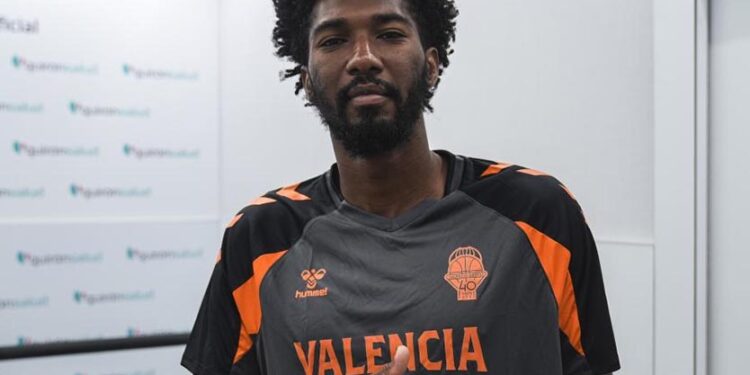 Armoni Brooks y Elias Valtonen ya son jugadores de Valencia Basket tras superar las revisiones médicas 1 VB 18082026