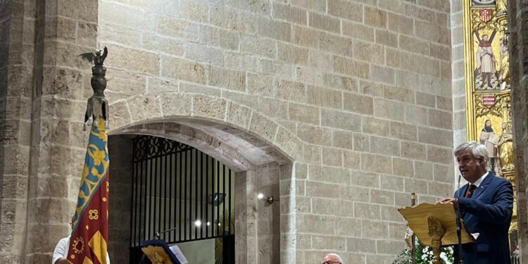 Discurs del President de Lo Rat Penat en l'acte de 750 aniversari del decés del Rei Jaume I 1 Discurs del President de Lo Rat penat en l'acte de 750 aniversari del decés del Rei Jaume I