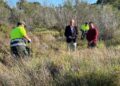 La Devesa se blinda este verano: retiran cerca de 15.000 litros de basura en tan solo un mes