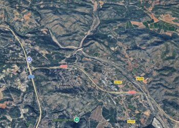 Localizado un incendio de vegetación en Algar de Palancia